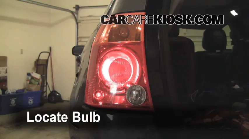 2004 Chrysler Pacifica 3.5L V6 Lights Reverse Light (replace bulb)
